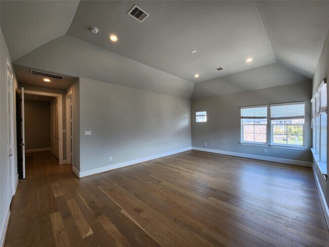 Building Photo - 2609 Cottage Grove Green Dr