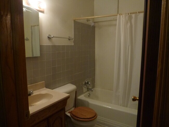 Building Photo - 612 Stewart Ave., South St. Paul