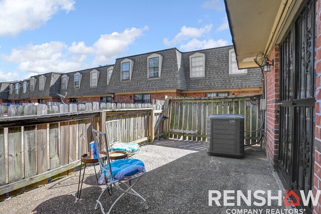 Building Photo - 3660 Rhodes Ave