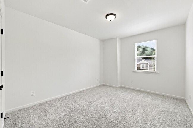 Building Photo - 1513 Underbrush Dr