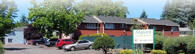 Building Photo - $500 OFF OF SECOND MONTH OF RENT! Updated Spacious 2-bedroom Apartment