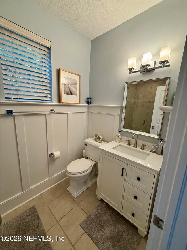 Building Photo - 359 Ahern St