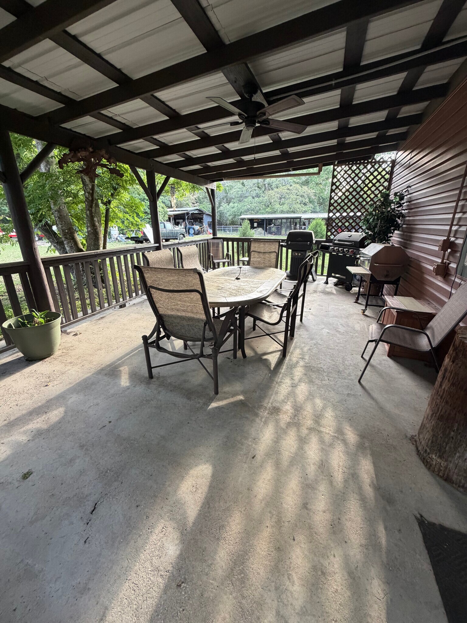 Building Photo - 9166 S Evans Ave