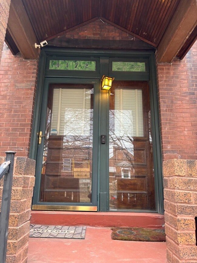 Building Photo - Completedly Remodeled 2+ Bedroom Home