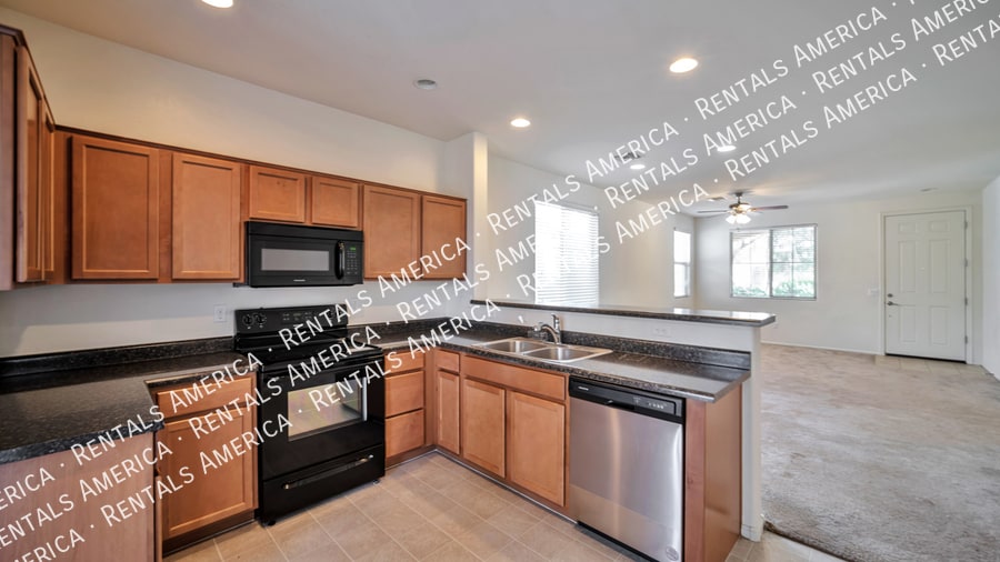 Building Photo - 6678 W Fishermans Dr