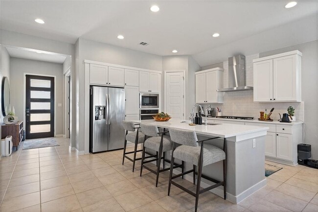 Building Photo - 4300 Sutter Cv
