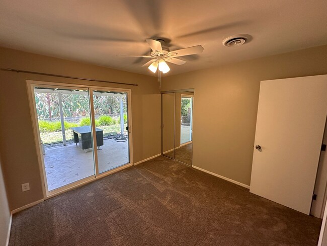 Building Photo - Centrally Located 3 Bedroom, 1.5 La Mesa H...
