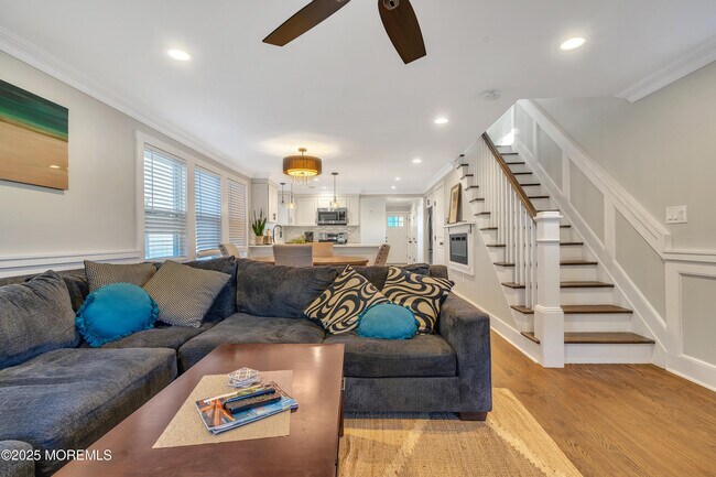 Building Photo - 605 Monmouth Ave