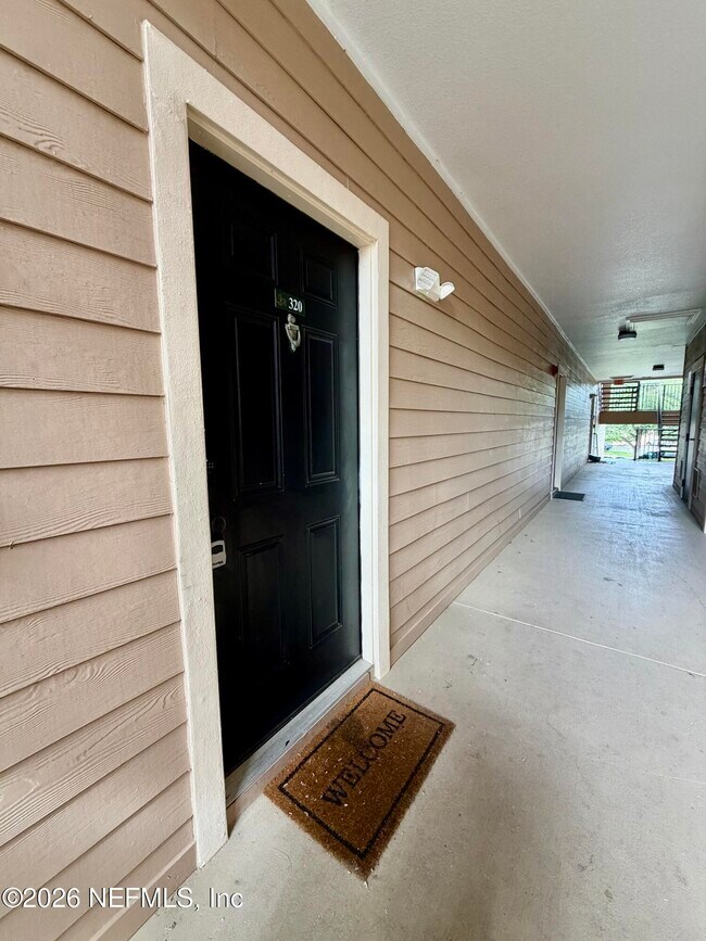 Building Photo - 13810 Sutton Park Dr N