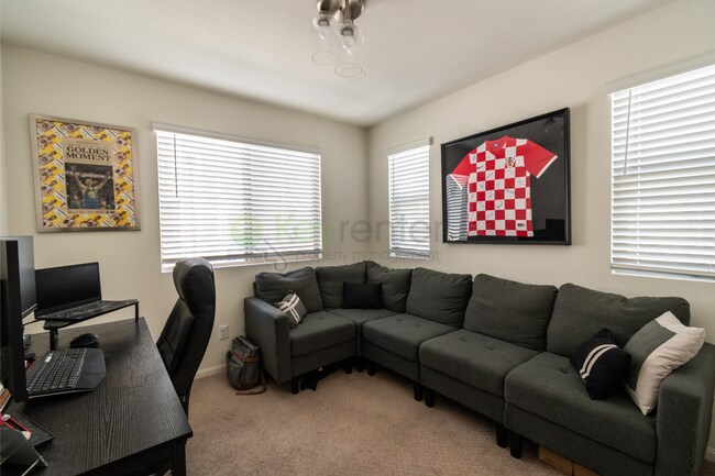Building Photo - Stunning Verano at Skyline |Gated Communit...