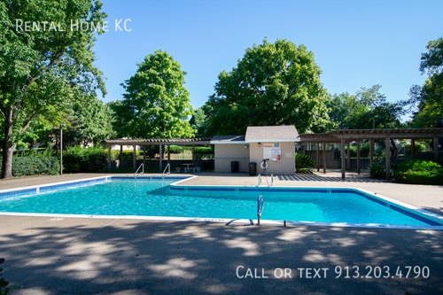 Building Photo - 10965 Gillette-