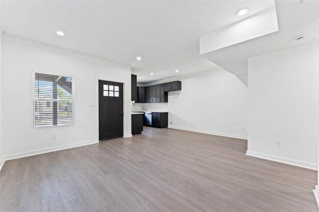Building Photo - 414 N Carolina St