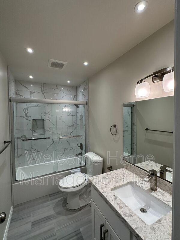 Building Photo - 43175 Washington Common