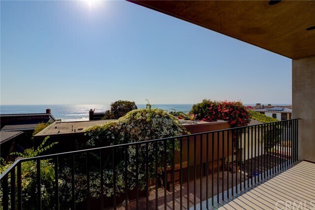 Building Photo - 1612 Ocean Dr