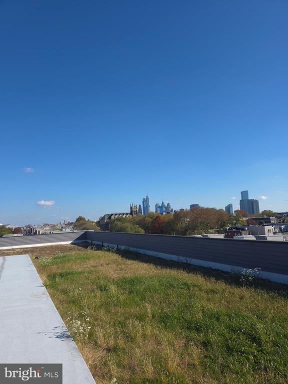 Building Photo - 3925 Haverford Ave