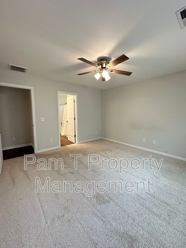 Building Photo - 87 Dunnoman Dr