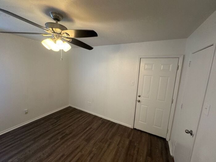 Building Photo - 2806 James Rd