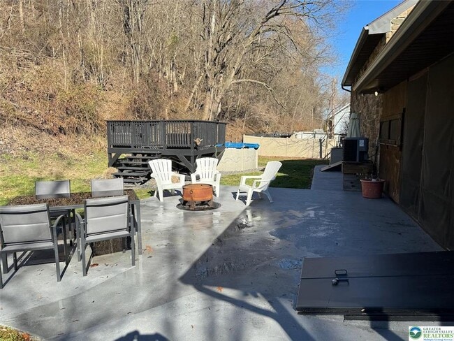Building Photo - 312 Lehigh Dr