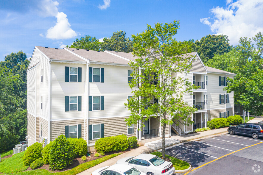 Primary Photo - Chickahominy Bluff Apartments - Tax Credit