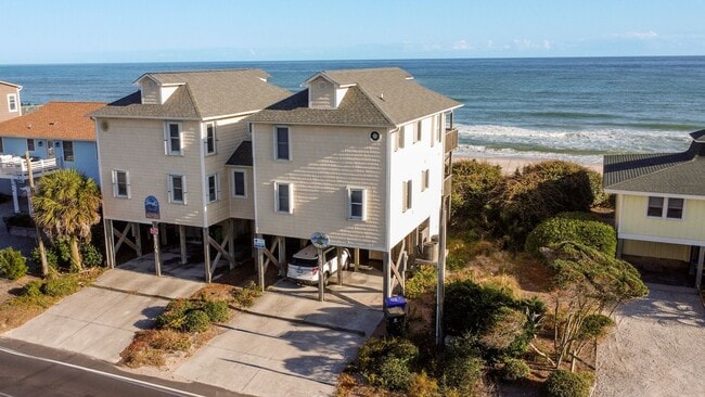 Building Photo - OCEAN FRONT *Off Season Rental* Fully Furn...