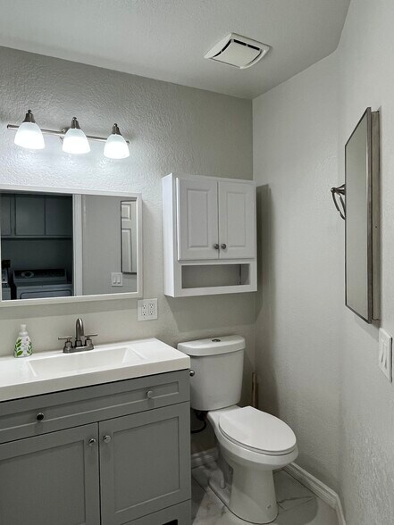 Upstairs Bathroom - 1345 E Grand Ave