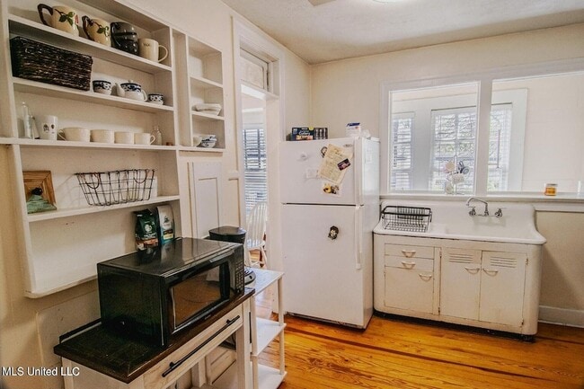 Building Photo - 424 Barksdale St