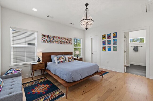 Building Photo - 2713 Halcyon Dr