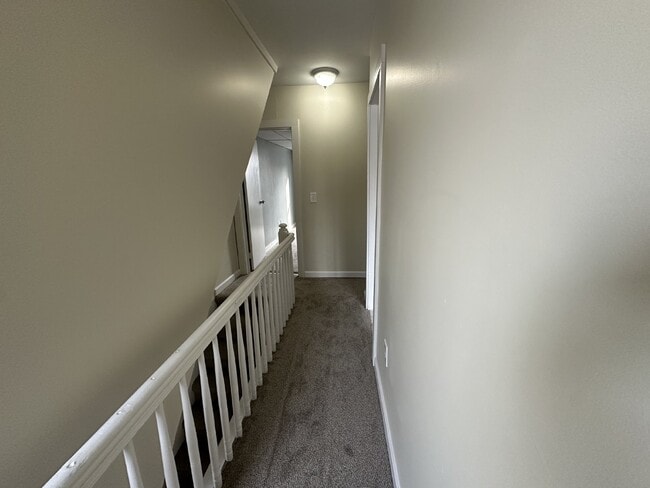 Building Photo - Recently Updated 3BR Townhouse | 2 Parking Spots | Prime Dover Location | $2,300/mo