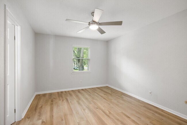 Building Photo - 9203 Godstone Ln