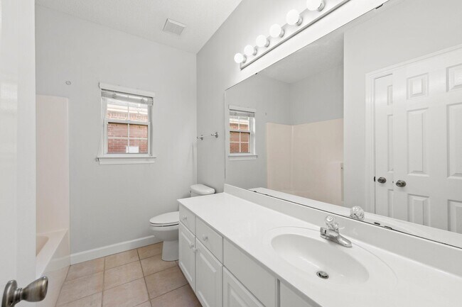 Building Photo - 1472 The Crossings