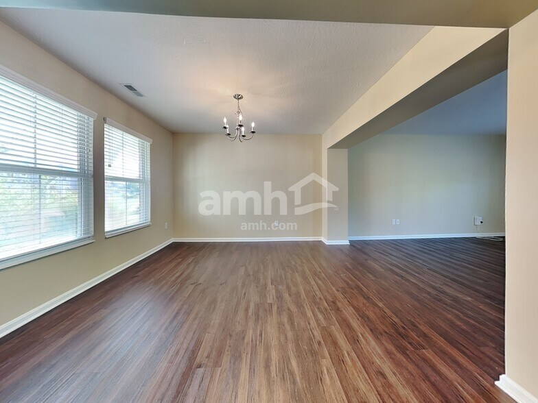 Building Photo - 1165 Carrington Pl