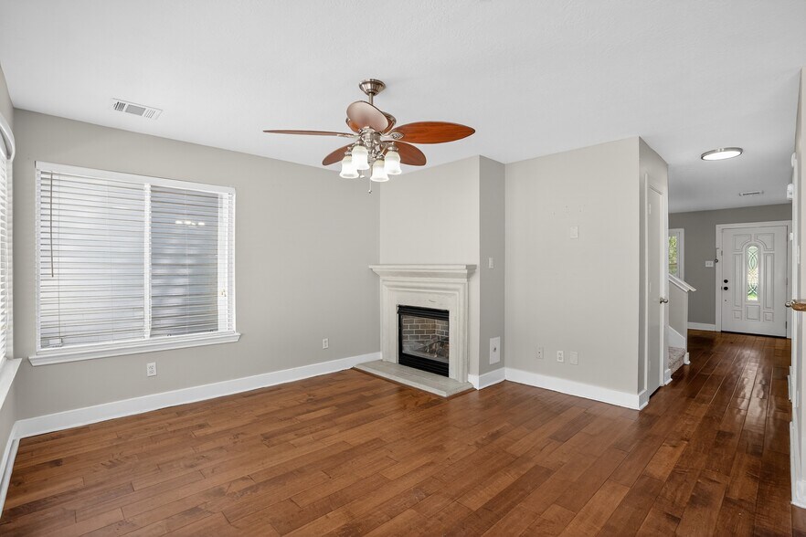 Building Photo - 18827 Atasca Oaks Dr