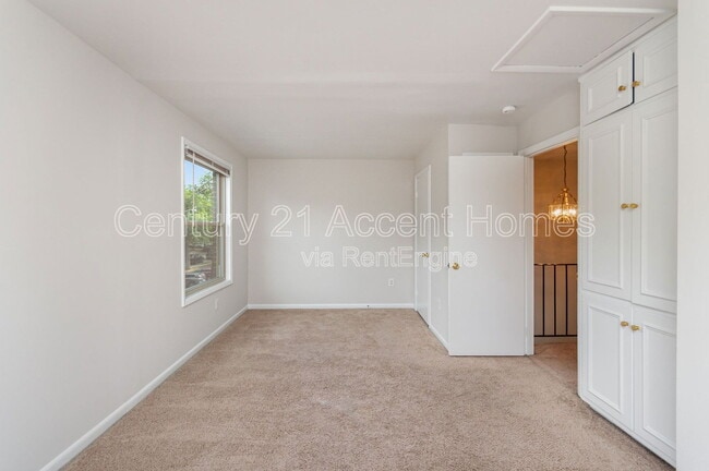 Building Photo - 1746 Dogwood Dr