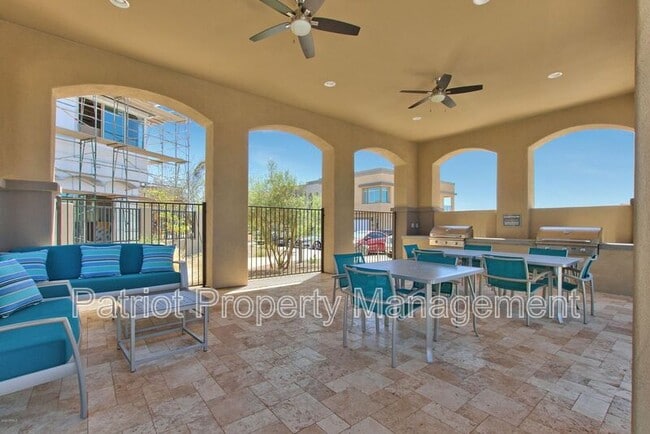 Building Photo - 7347 E Vista Bonita Dr