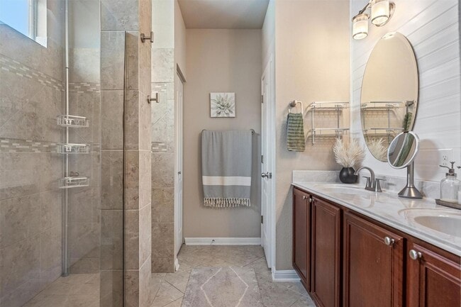 Building Photo - 1117 Nevarez