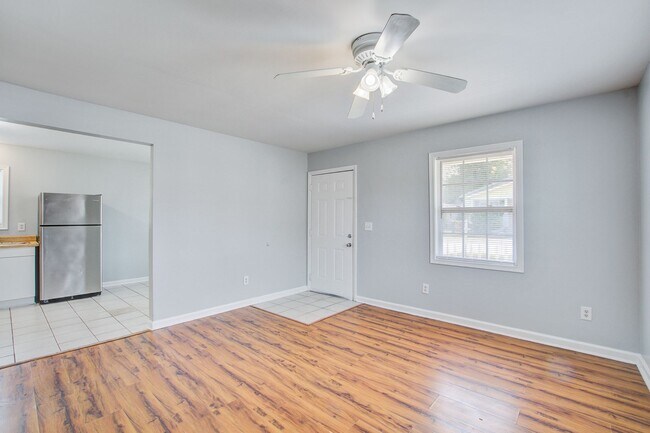 Building Photo - 3BR / 1BA Home for Rent in North Charleston – Available Now