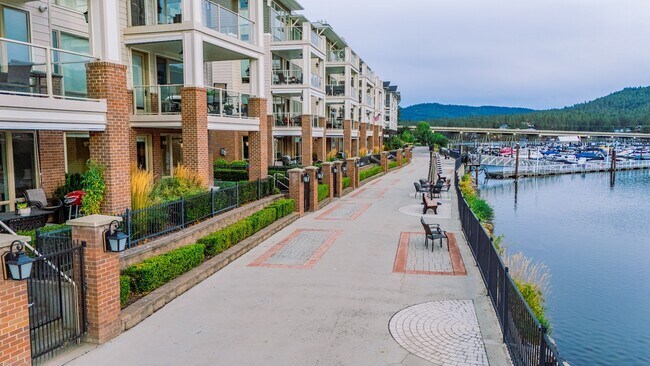 Building Photo - 355 W Waterside Dr