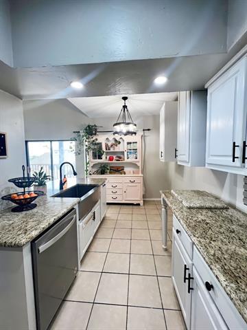 Building Photo - 540 Yacht Club Dr