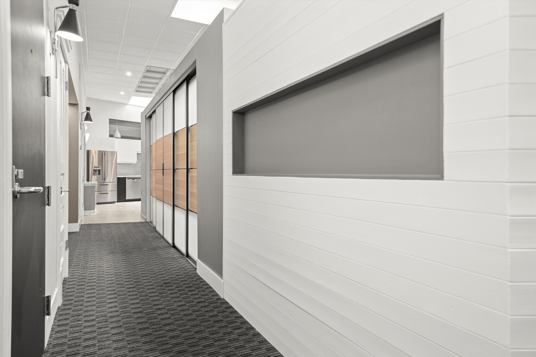 Building Photo - 300 N Ogden Ave