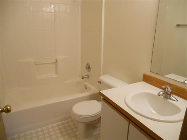 Building Photo - Spacious 3-Bed, 2-Bath Home with Private Yard & Rec Room – Great Location!