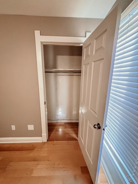 Bedroom 1 closet - 1006 N New Jersey St