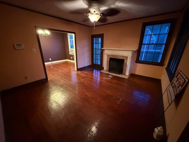 Building Photo - Charming 2 Bed/1 Bath Home in Montgomery, AL - Available 12/15 - $1125