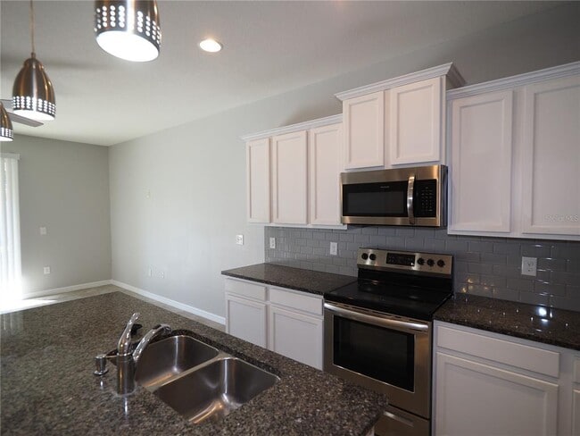 Building Photo - 2615 Midnight Pearl Dr