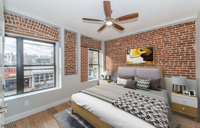 Building Photo - 44 Elm St