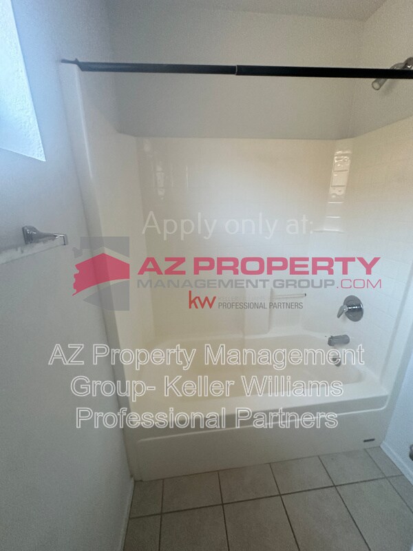 Building Photo - 18221 N 147th Dr