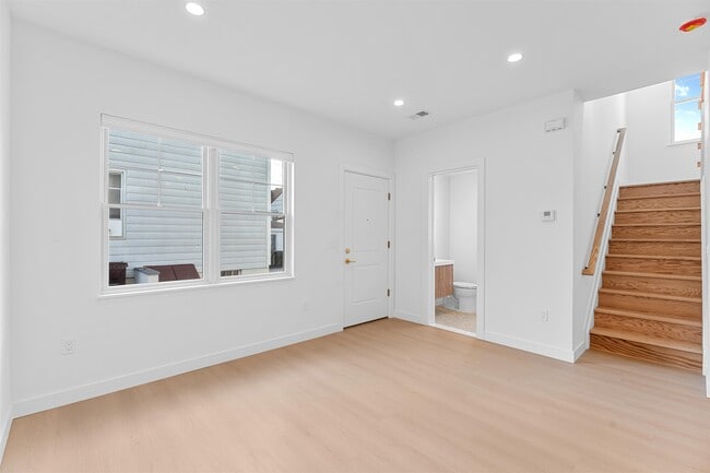 Building Photo - 6717 Madison St