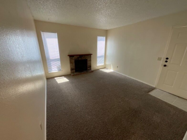 Building Photo - 4507 Coronado Ave