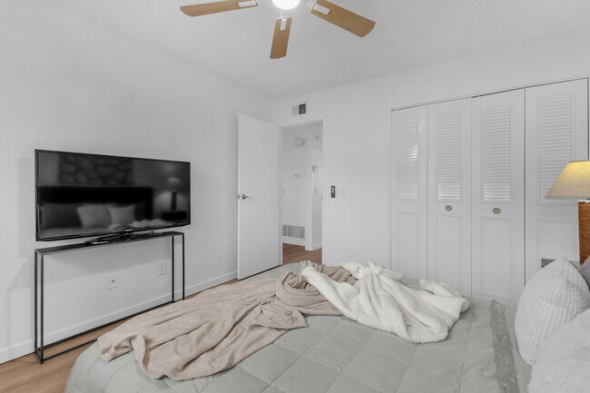 Building Photo - 72682 Thrush Rd