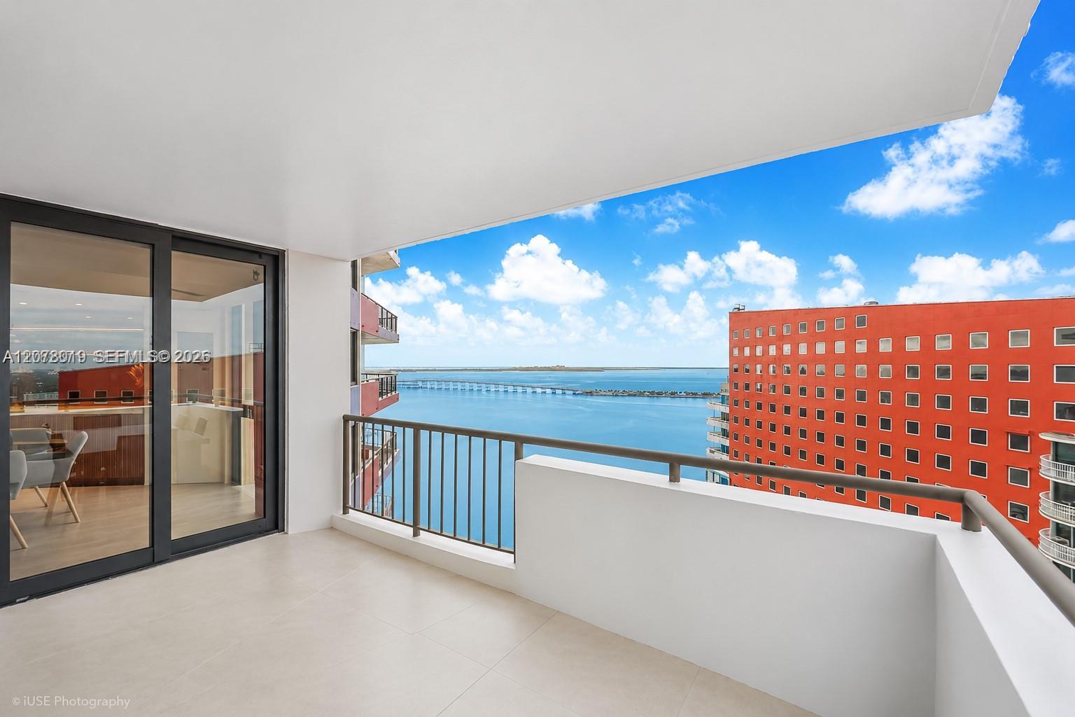 Building Photo - 1581 Brickell Ave