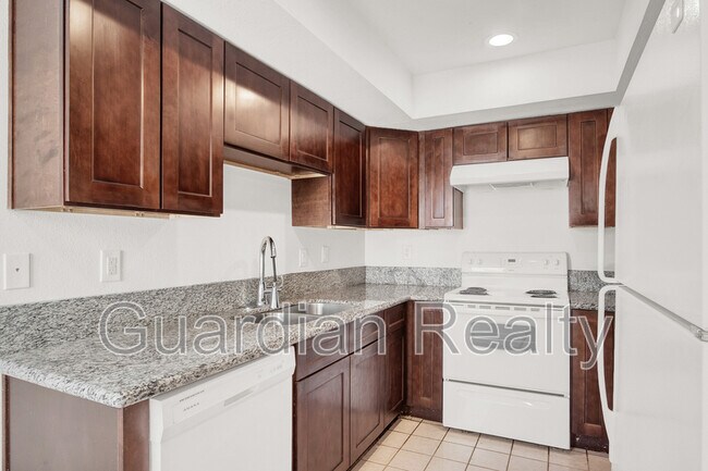 Building Photo - 2639 Jacyra Ave